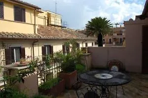 Rsh Condotti Terrace * Rome